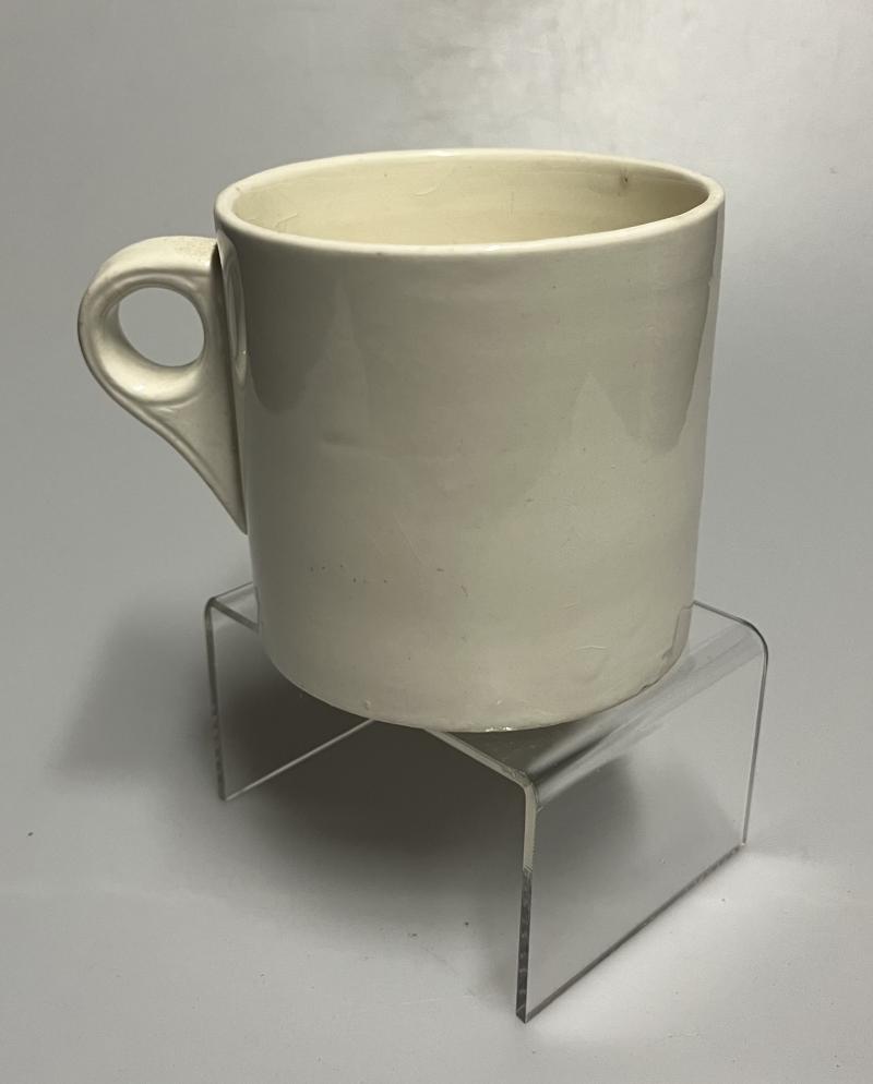 WW2 British Army One Pint Ceramic Tea Mug, 1943.